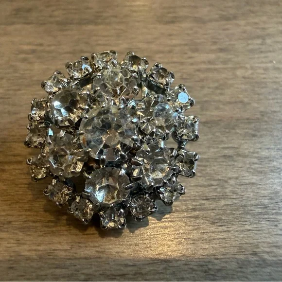 Vintage Kramer Rhinestone Cluster Clip on Earrings - Picture 2 of 4